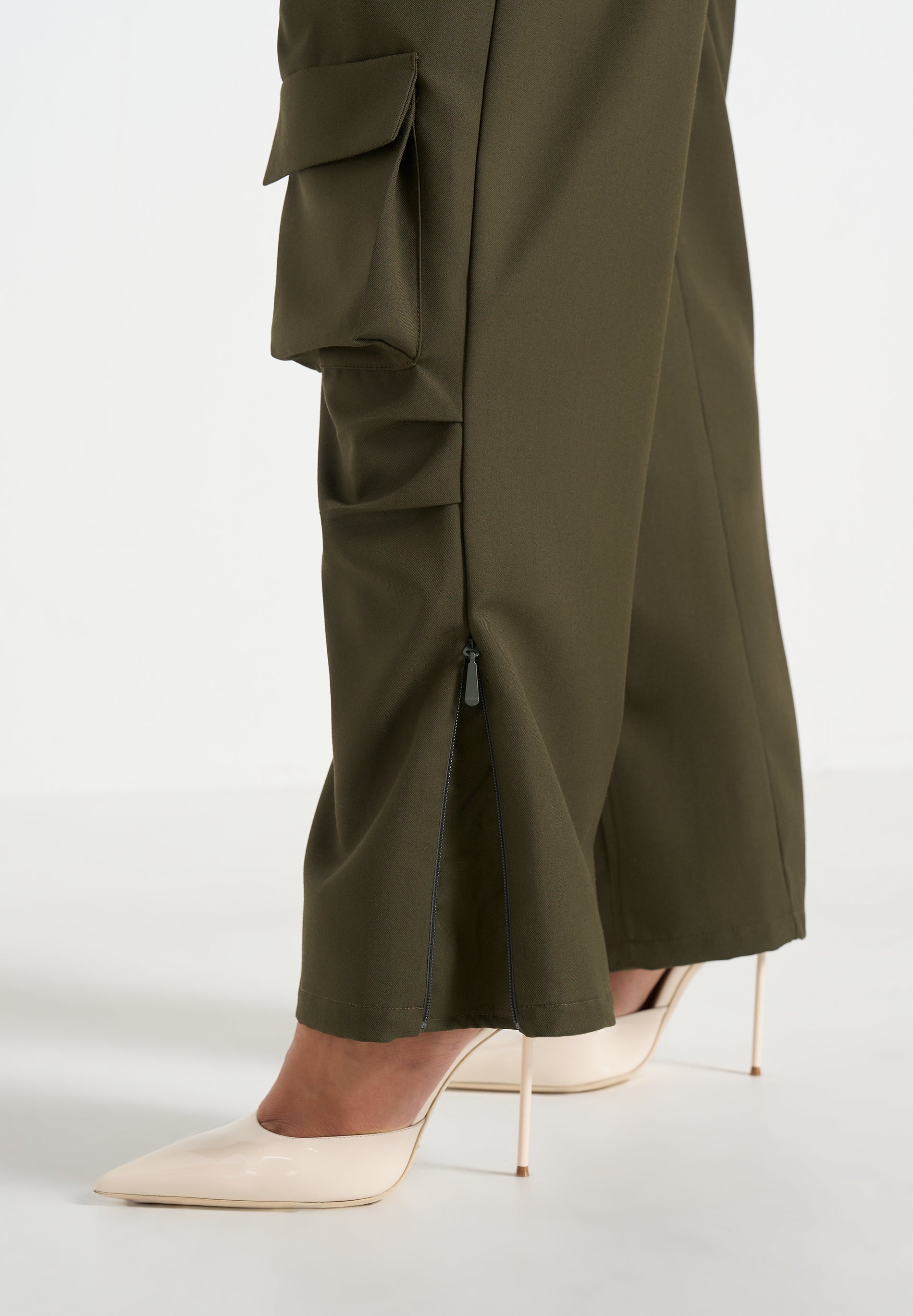 emilie-high-waisted-twill-cargo-pants-olive