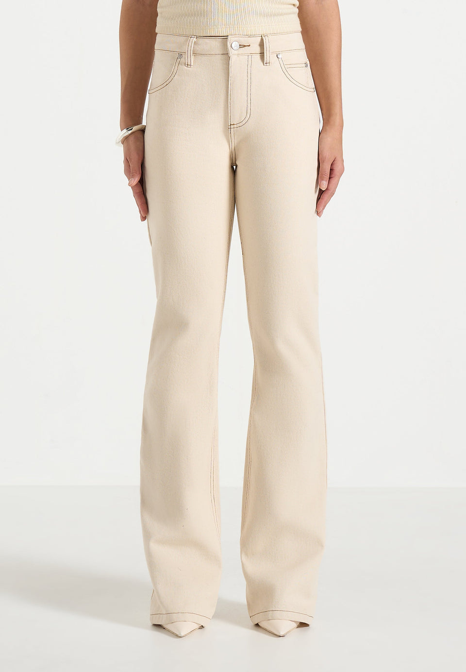 abbie-stacked-fit-and-flare-jeans-cream