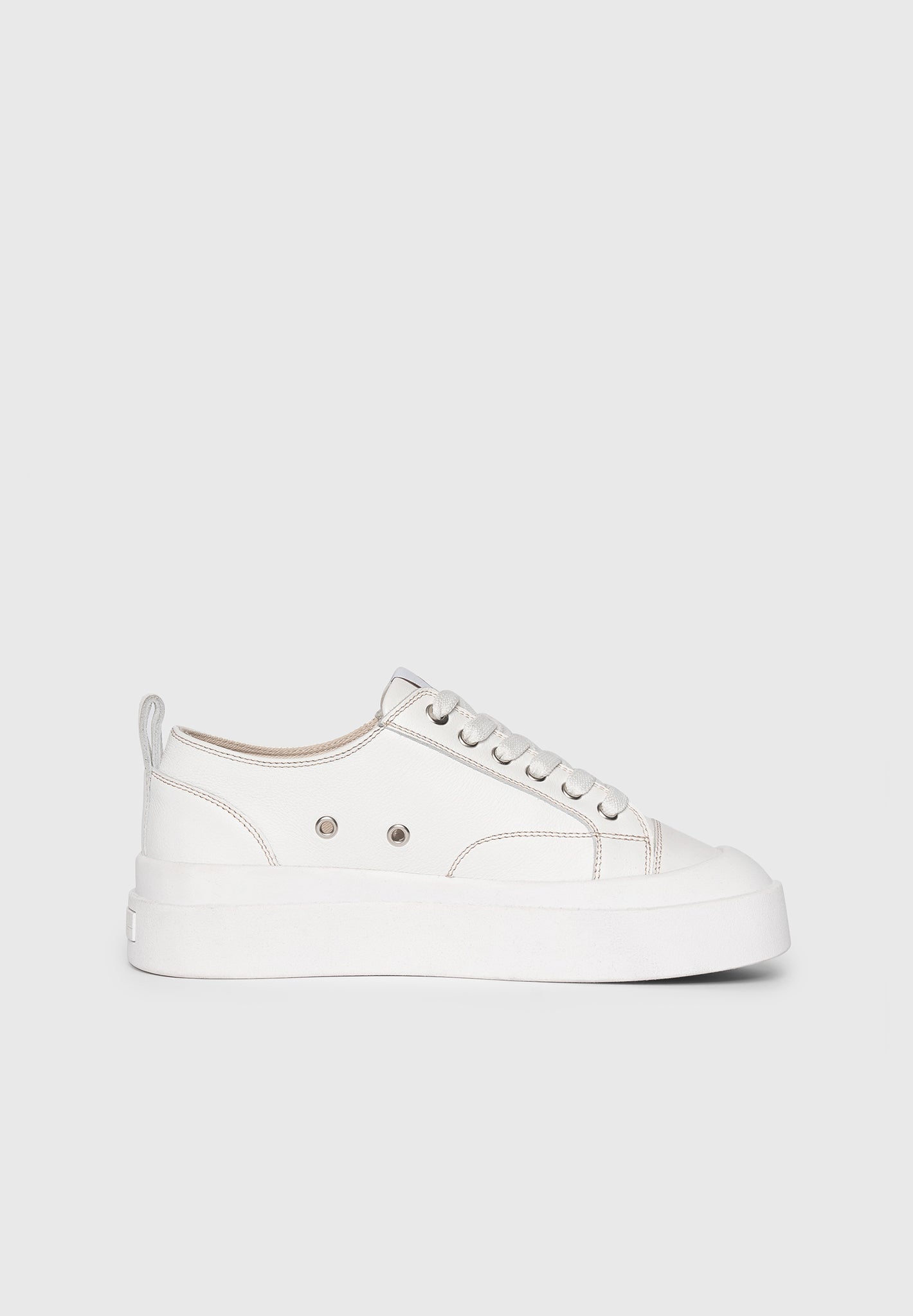 Women's Vienna - Leather Contrast Stitch Sneaker - White