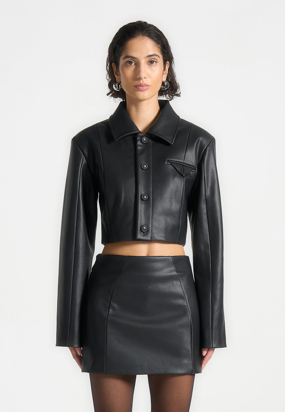 wide-shoulder-pebbled-leather-jacket-black