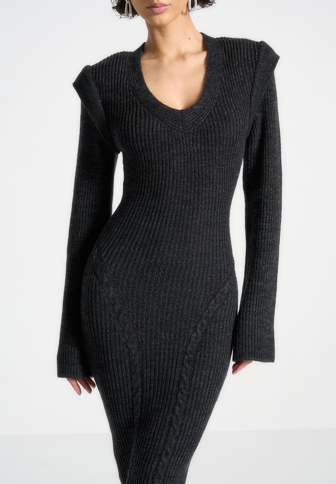 wide-shoulder-knitted-midaxi-dress-black-1