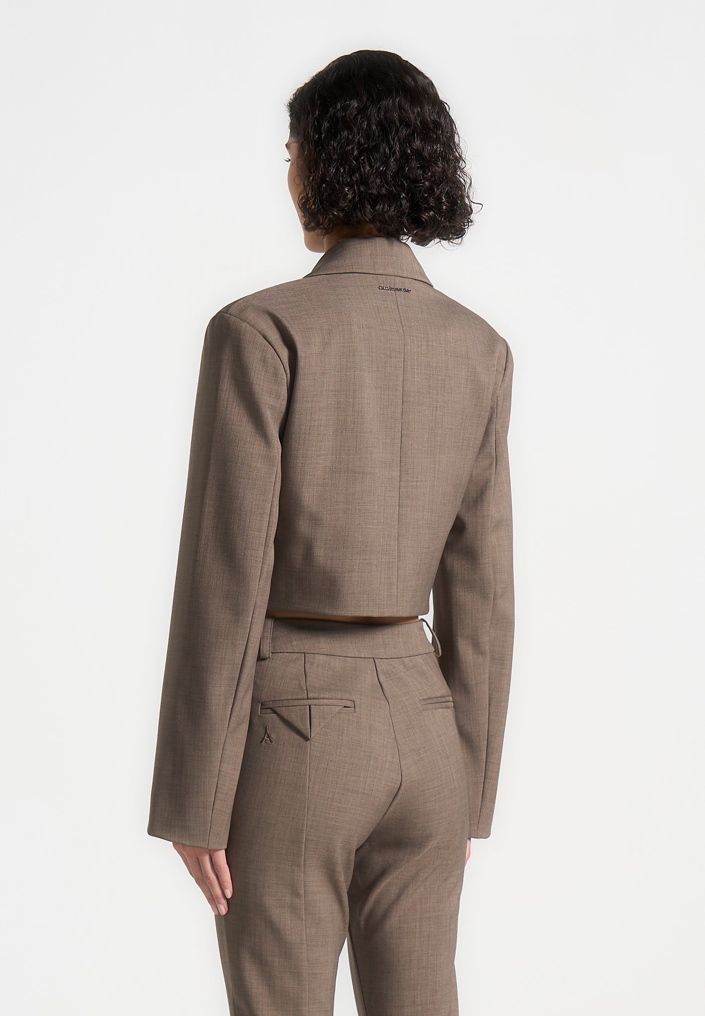 wide-shoulder-tailored-jacket-dark-taupe