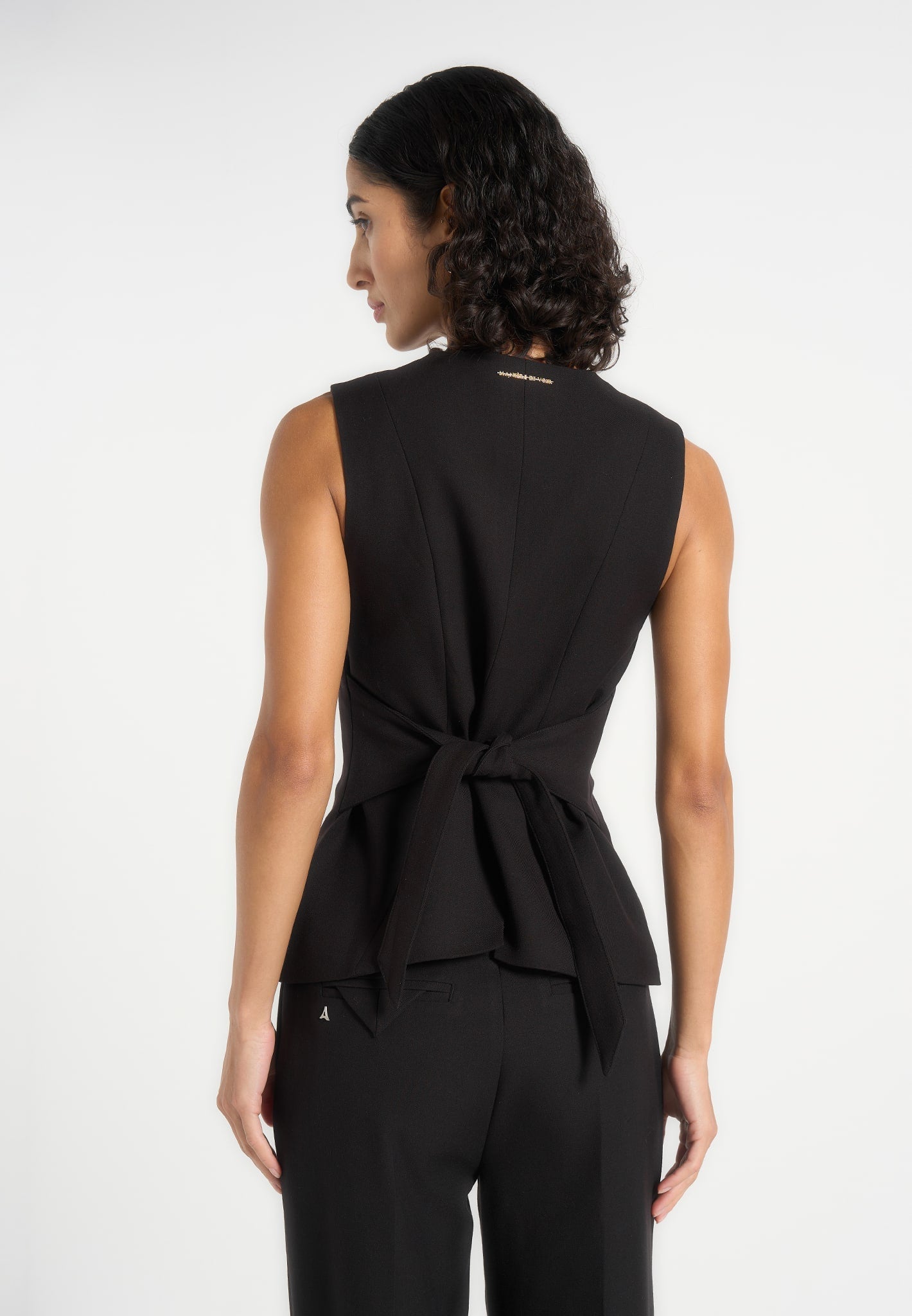 Maisie - Tailored Crew Neck Cinch Suit Vest - Black