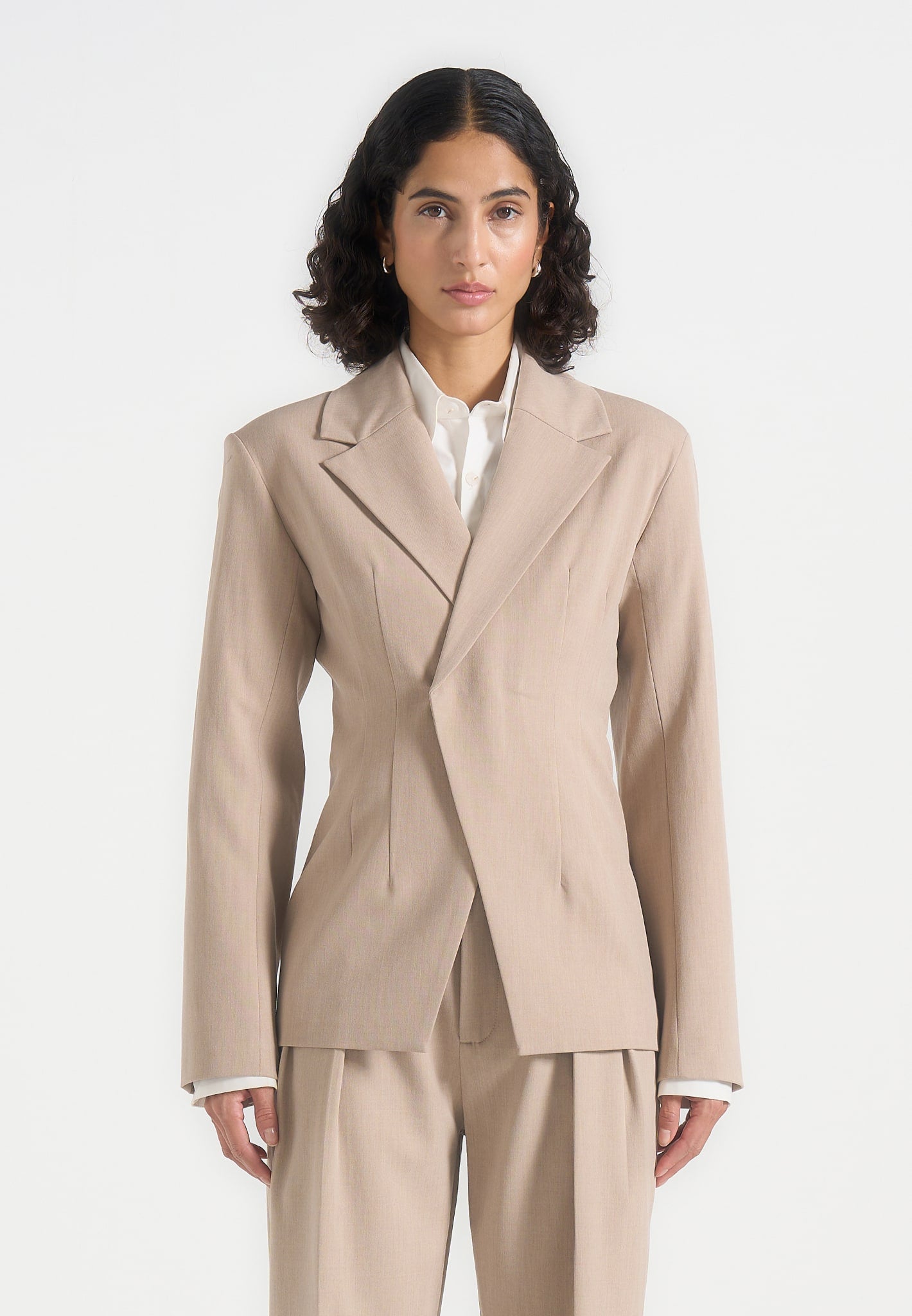 Beatrice - Tailored Cinched Blazer - Beige 