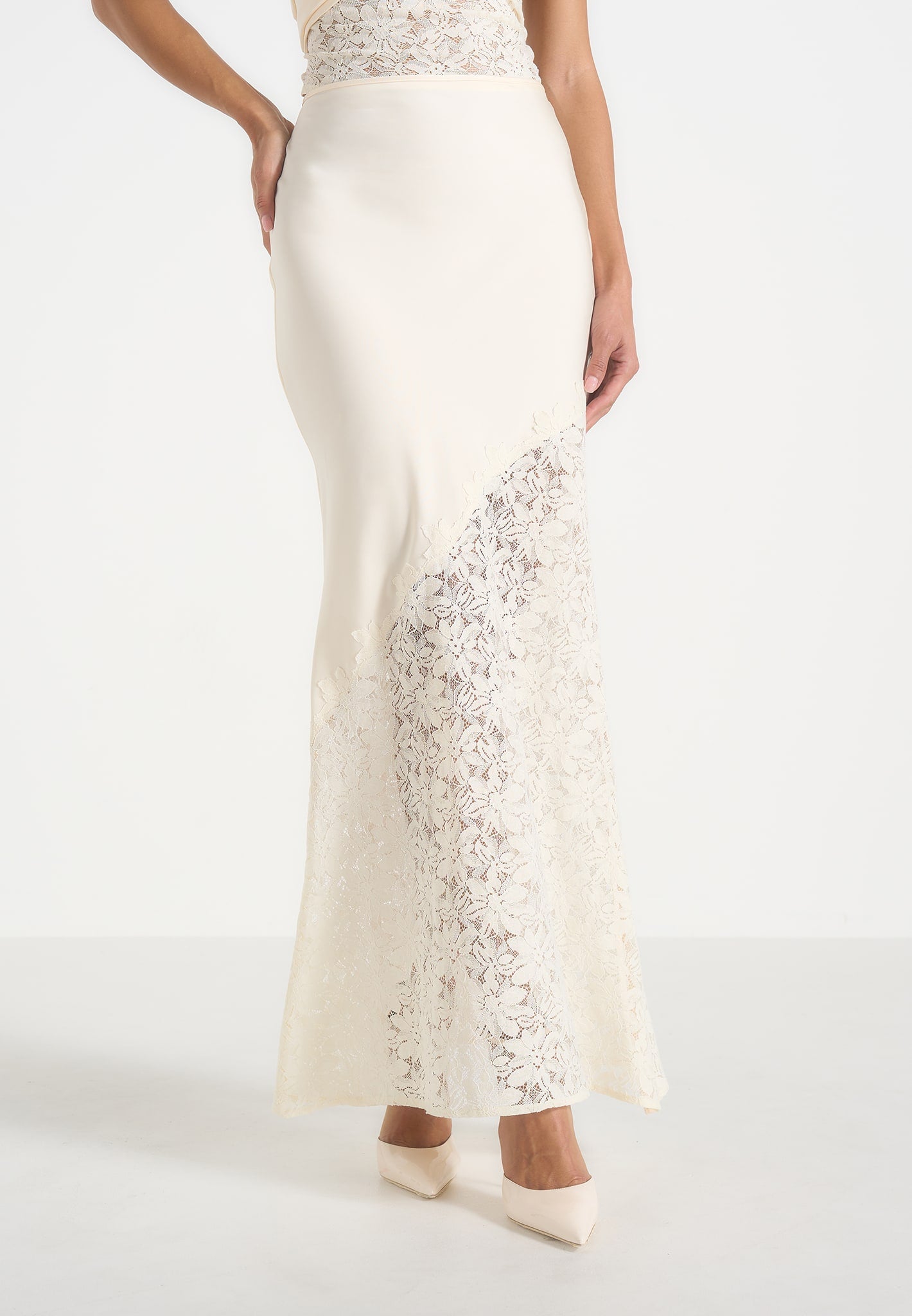 Belle - Satin and Lace Maxi Skirt - Champagne 