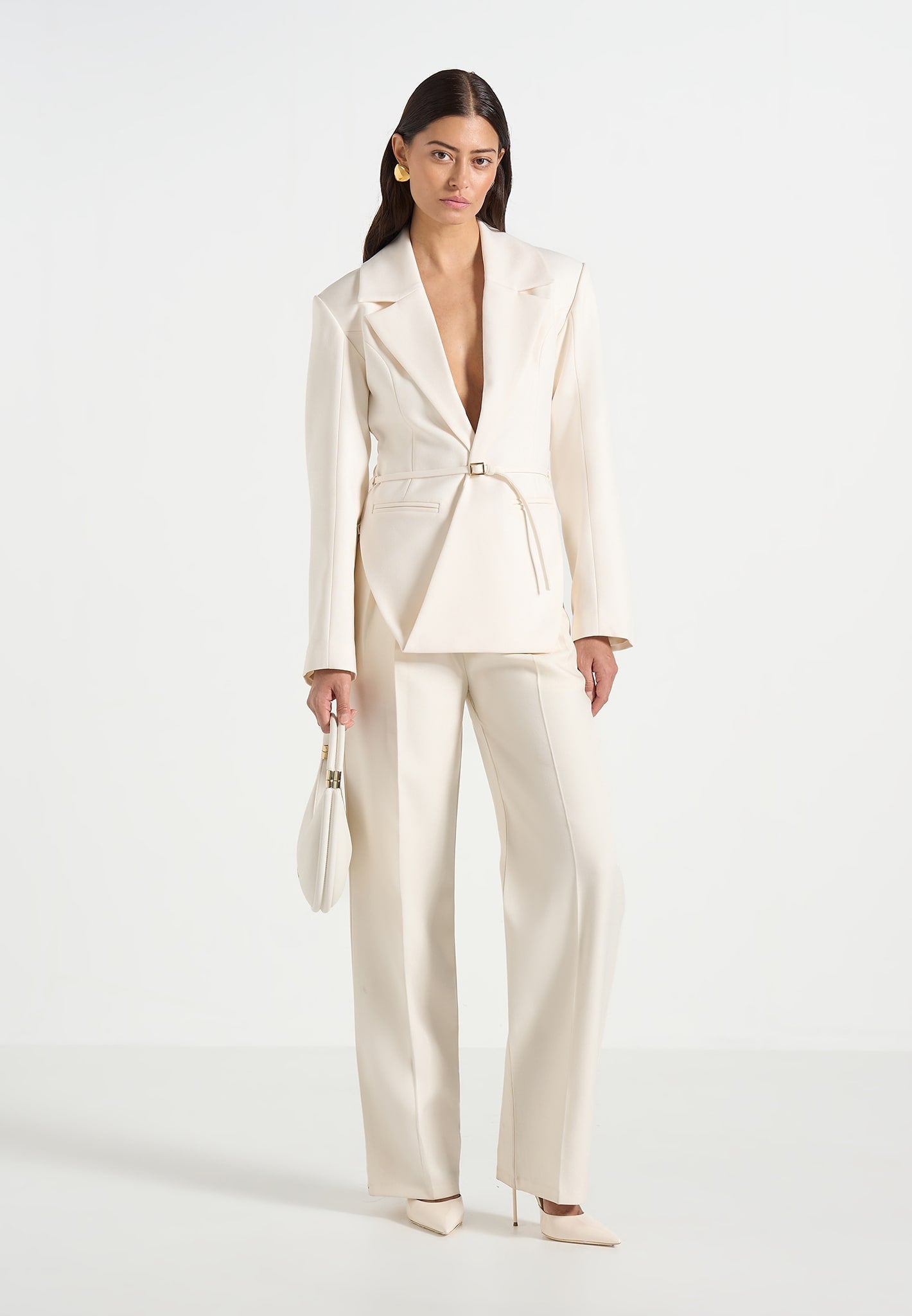 yuna-plunge-tailored-blazer-with-belt-cream 