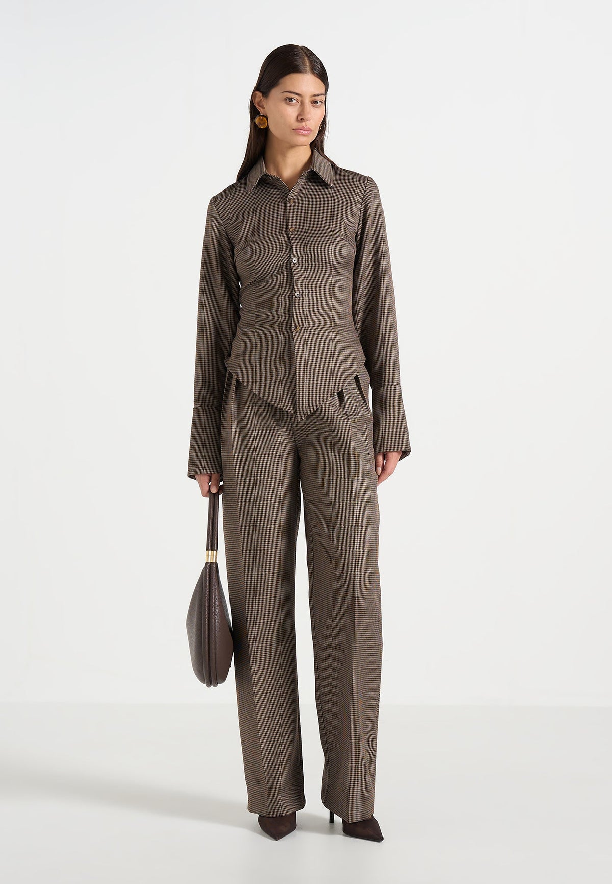 Sonia - Houndstooth Cinch Shirt - Brown