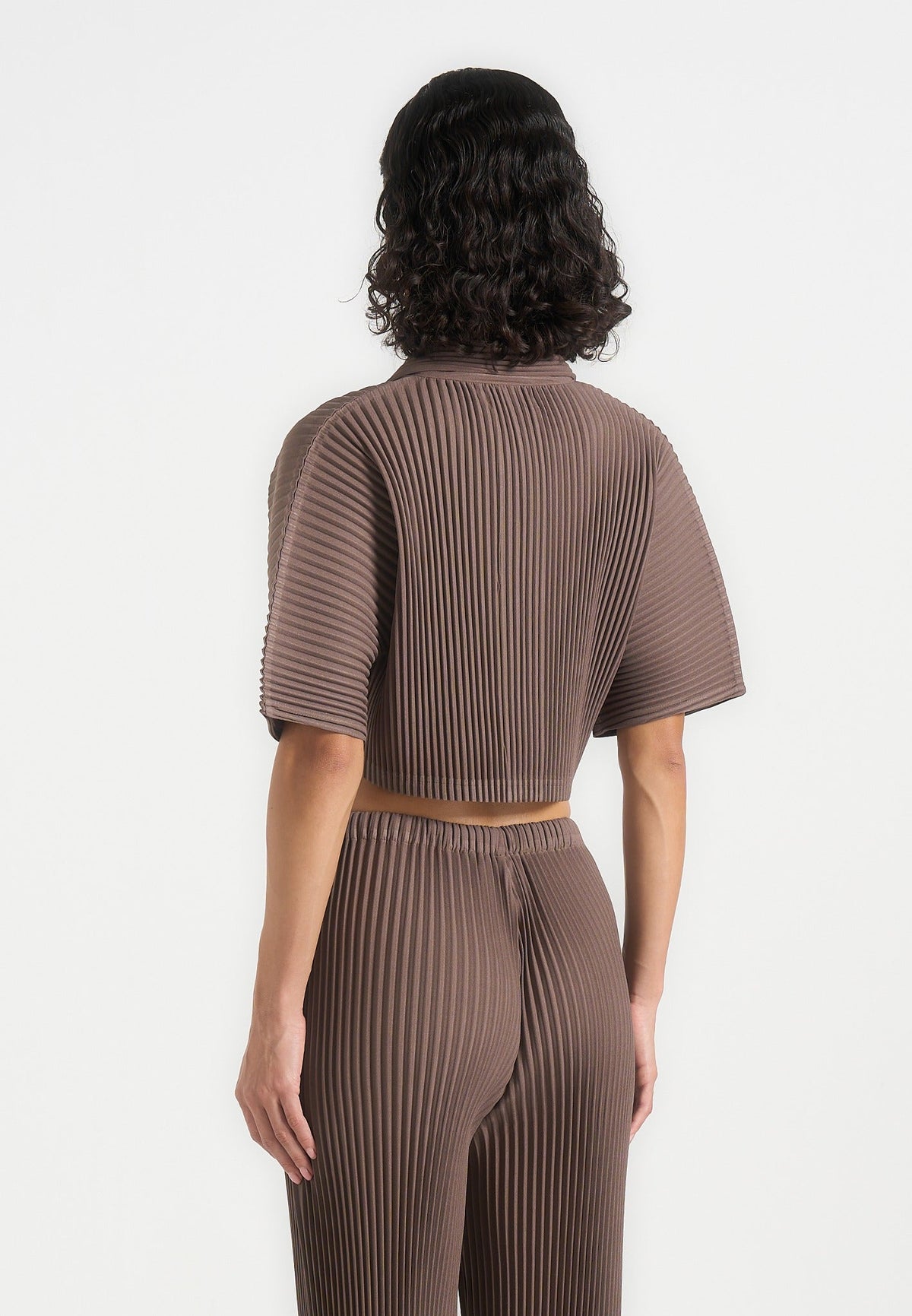 mona-pleated-cropped-shirt-1
