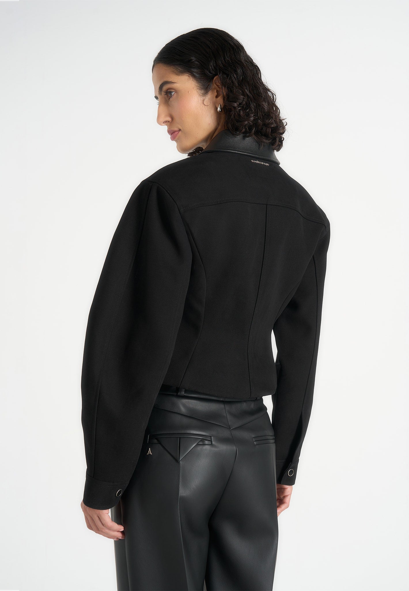 sky-hourglass-gabardine-jacket-black