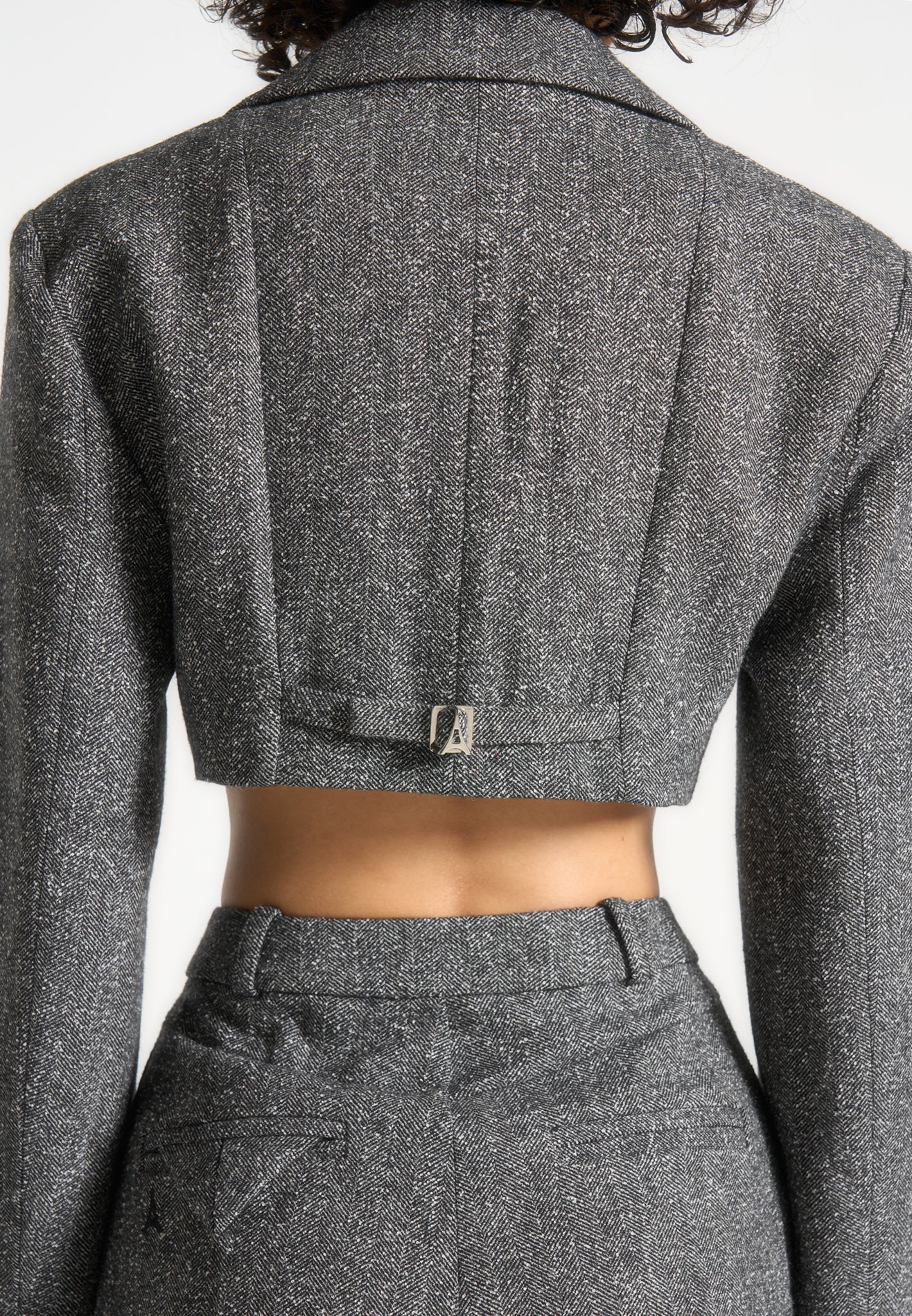 tailored-wool-wide-shoulder-blazer-grey