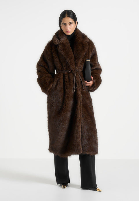  Coats & Outerwear