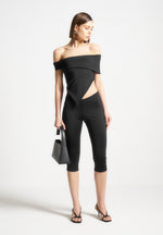 angled-waist-capri-leggings-black