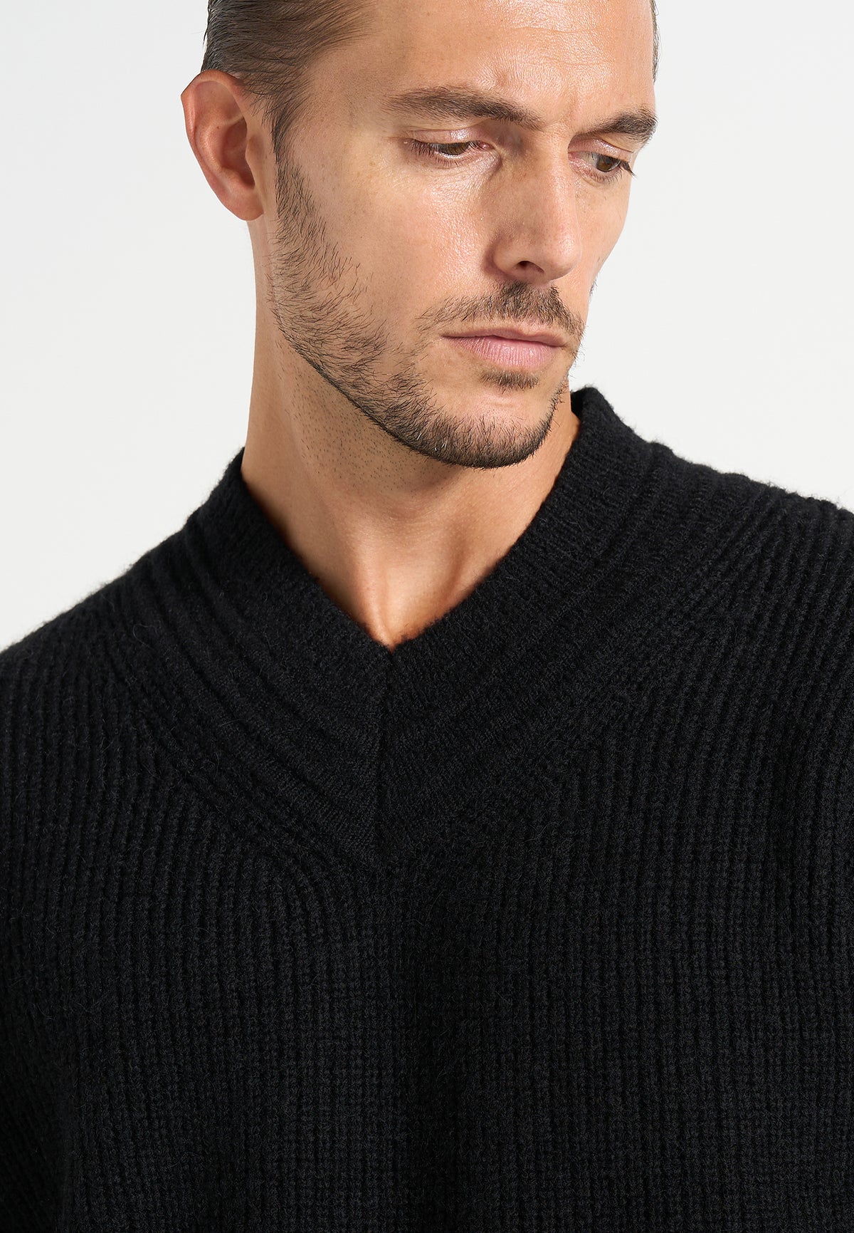 Remi - Signature Ribbed Wool-Blend V-Neck Jumper - Black