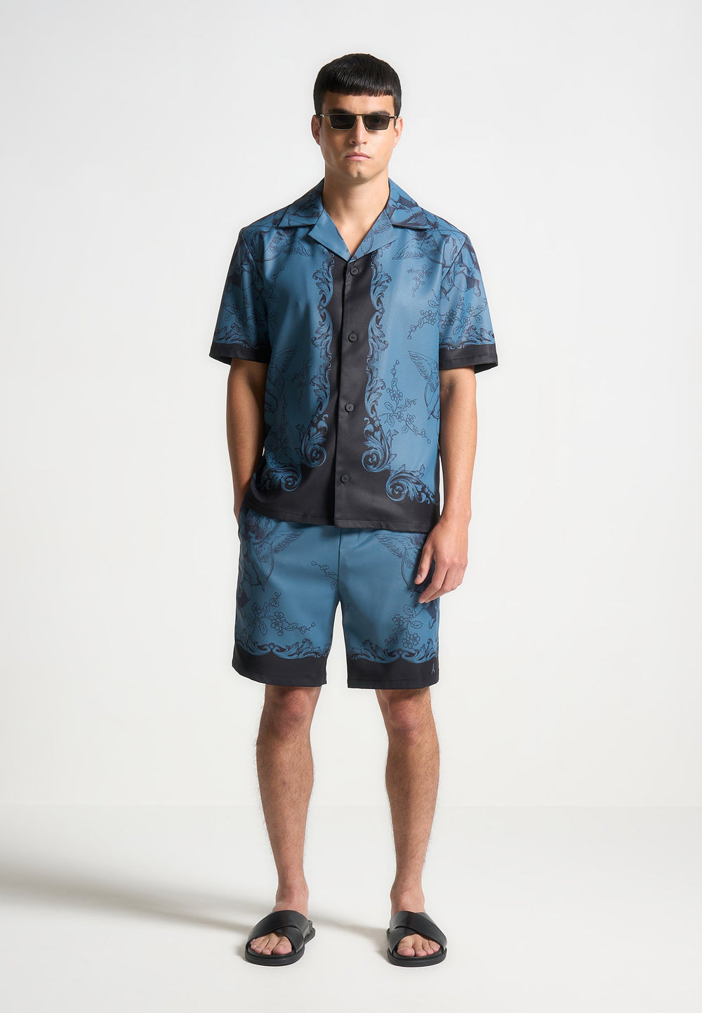 baroque-shorts-blue-black