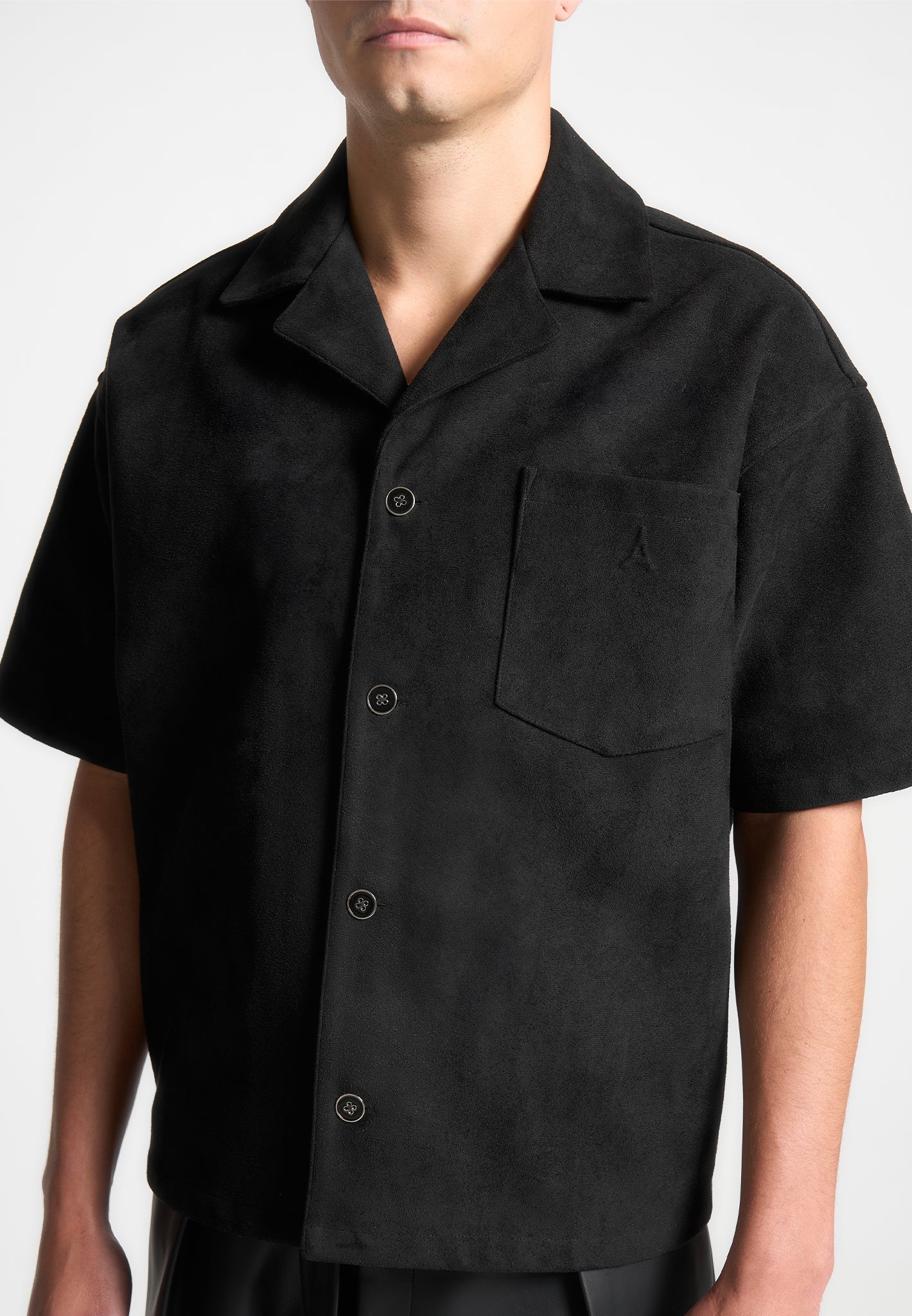 Luc - Boxy Suede Shirt - Black