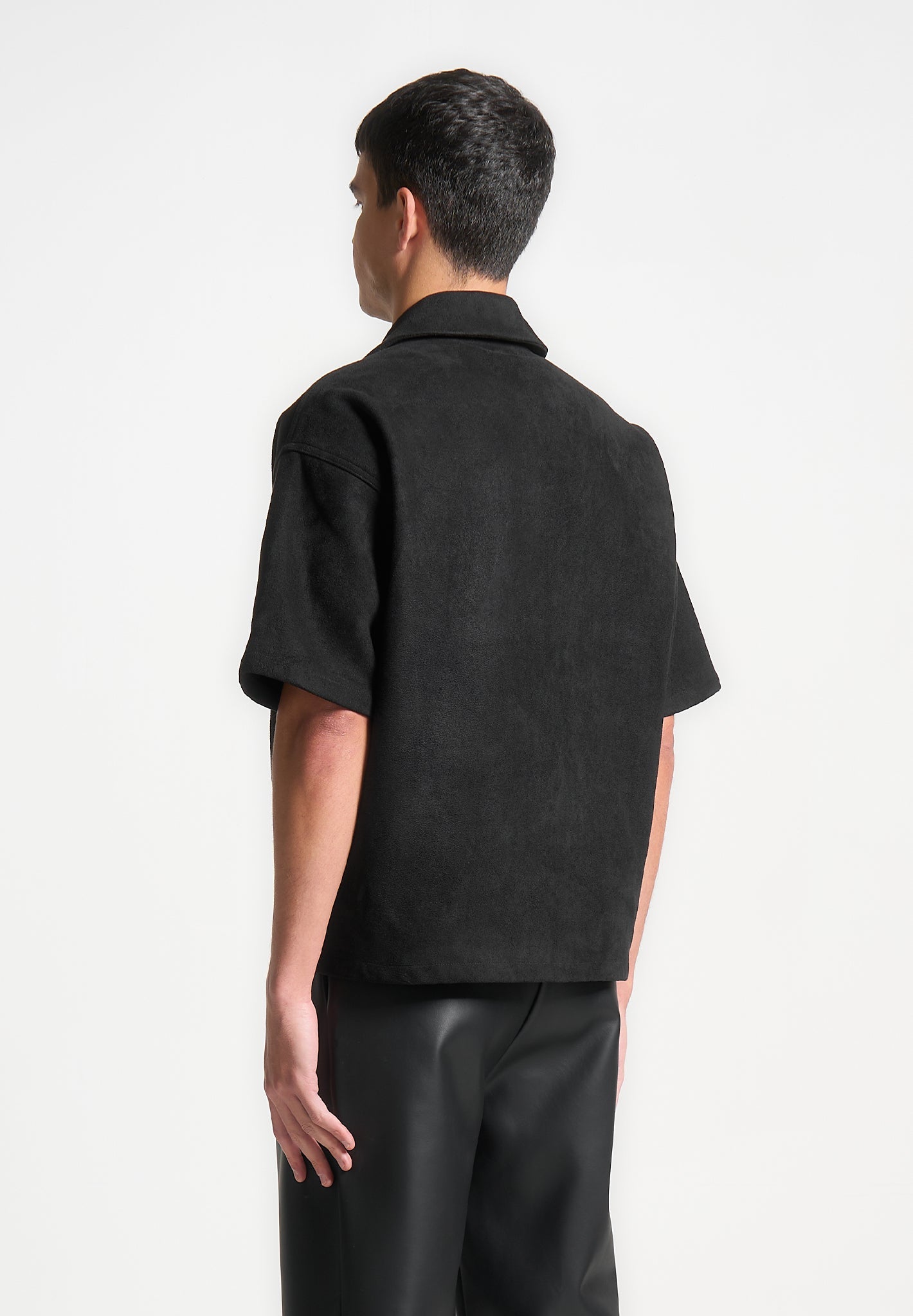 Luc - Boxy Suede Shirt - Black