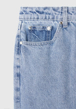 button-down-overlay-mom-jeans-mid-blue