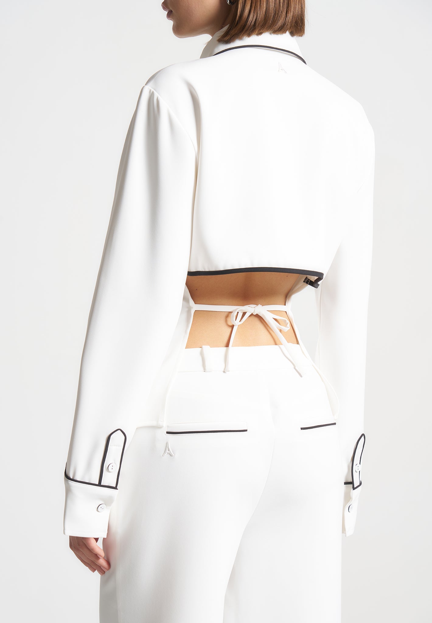 contrast-piped-backless-tie-shirt-white-black