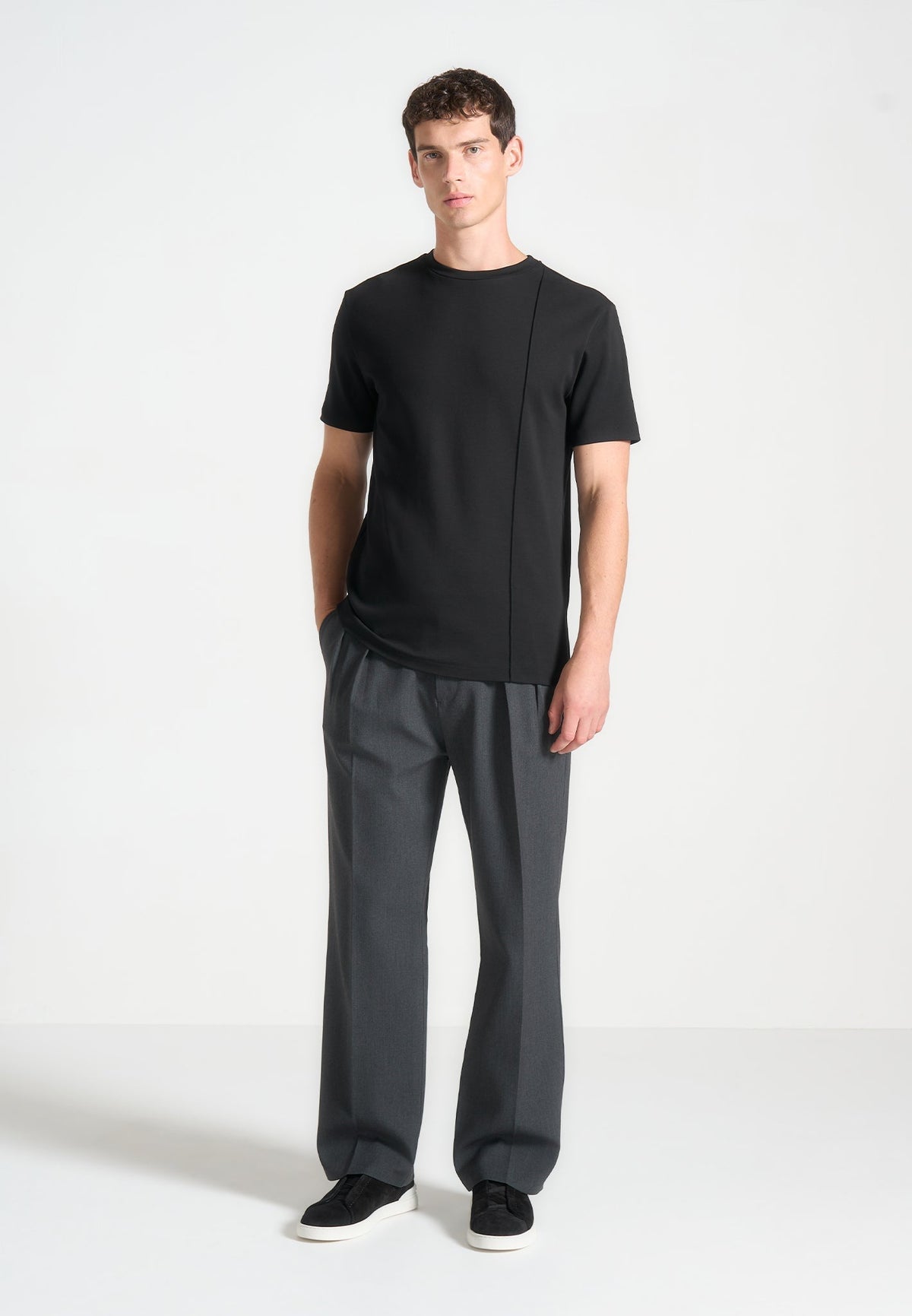 T⁠S002 - Regular Fit Cotton T-Shirt with Pintuck - Black