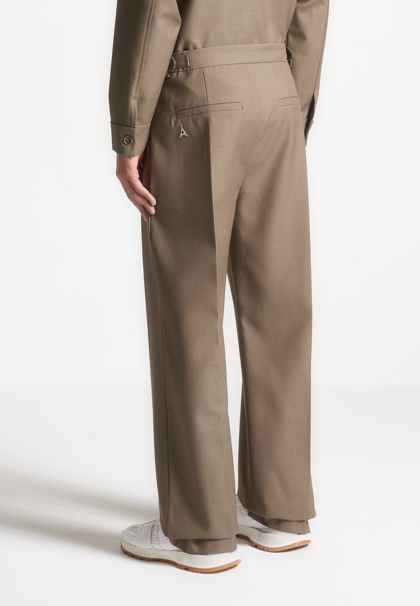 Dorian - Pleated Tailored Pants - Khaki