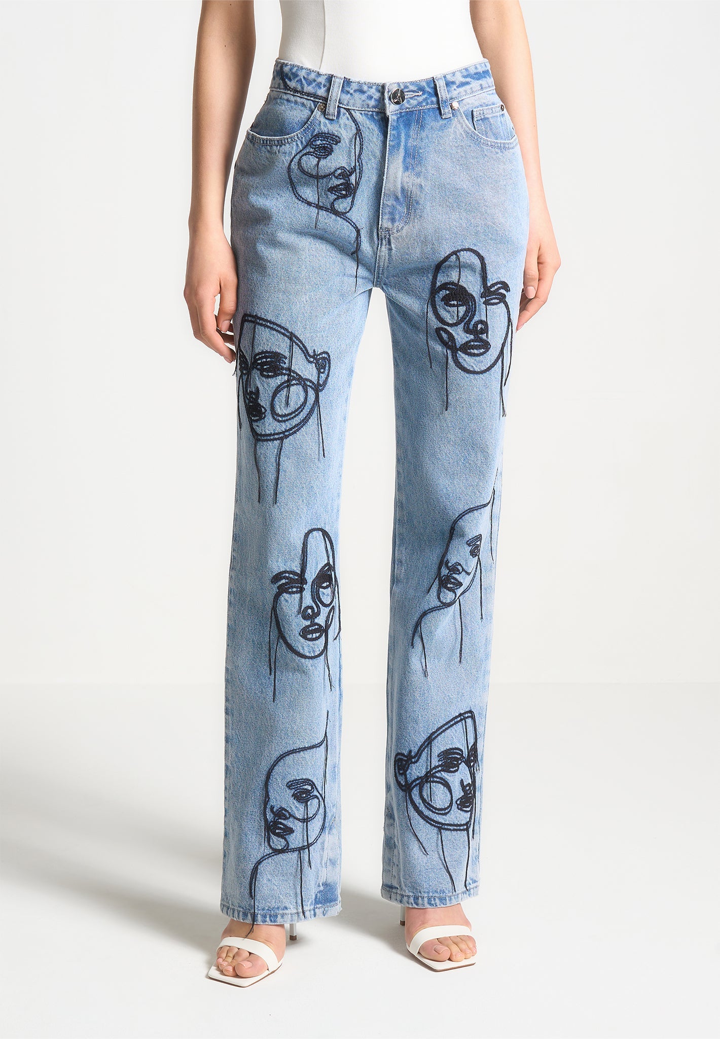 line-art-boyfriend-jeans-mid-blue