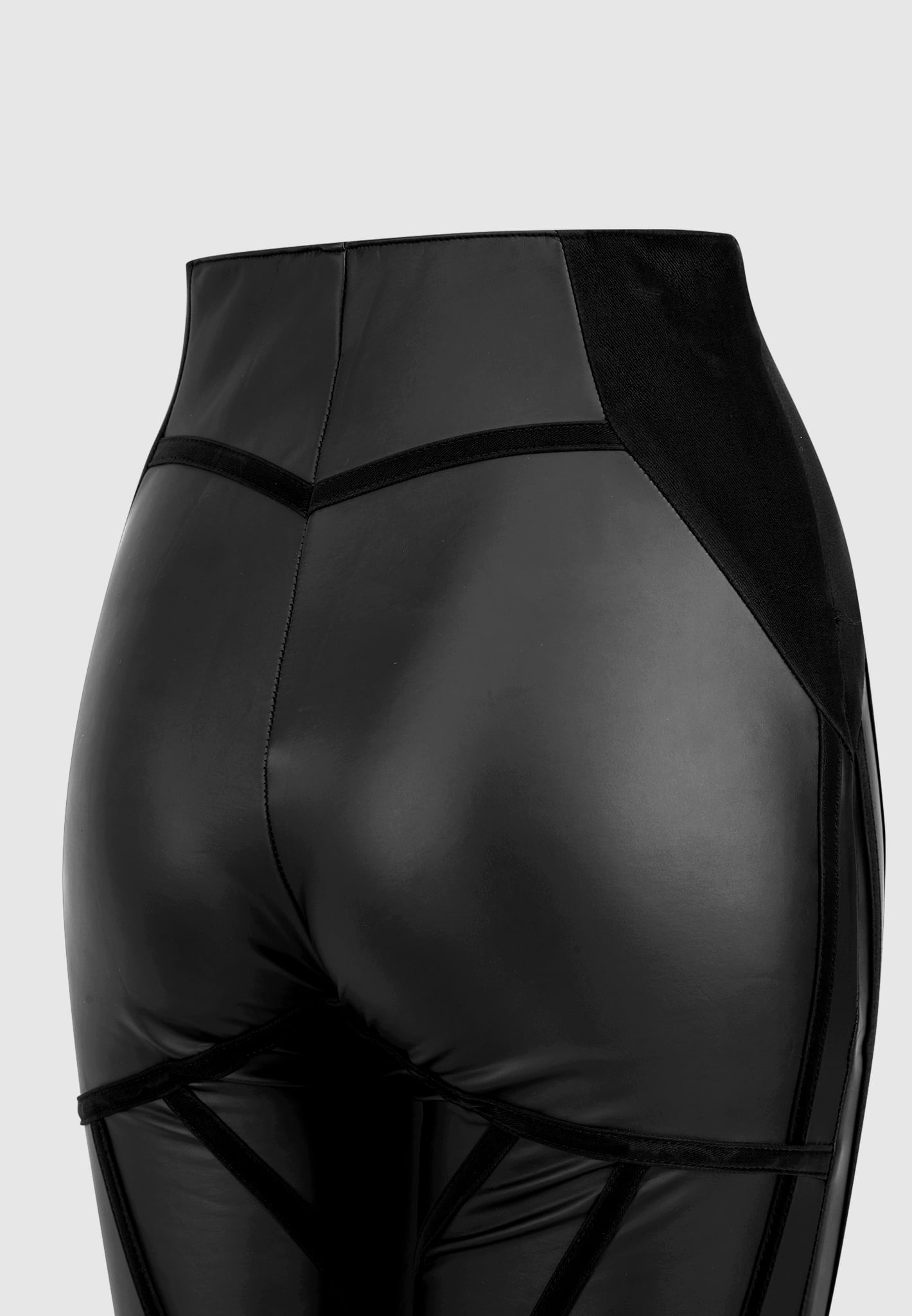 matte-leather-contour-leggings-black