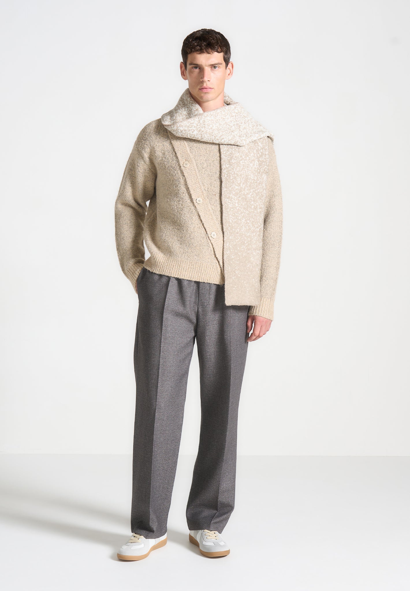 ombre-wool-knit-scarf-beige-white