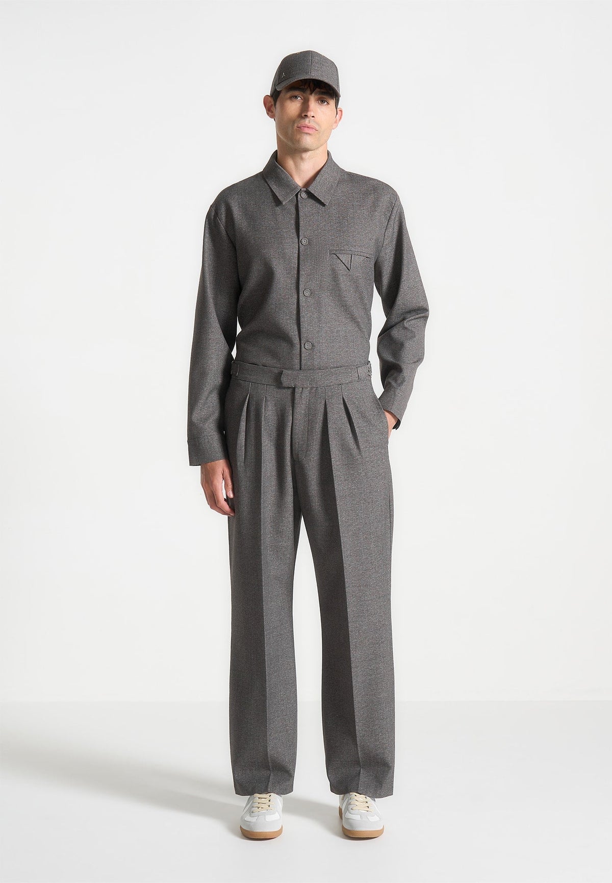 P⁠ierre - Relaxed Fit Textured Pleated Tailored Trousers - Dark Grey