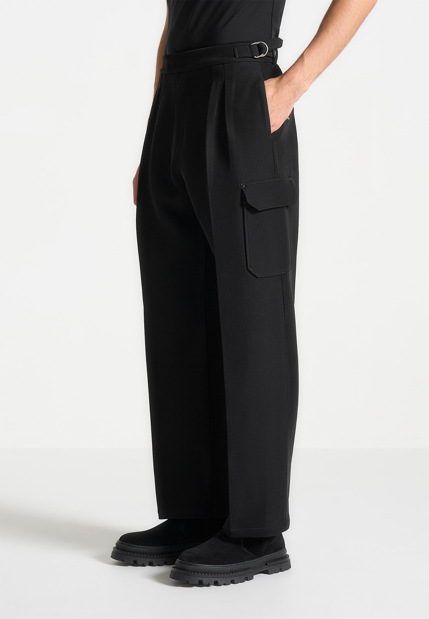 Maurice - Relaxed Fit Twill Pocket Pants - Black 