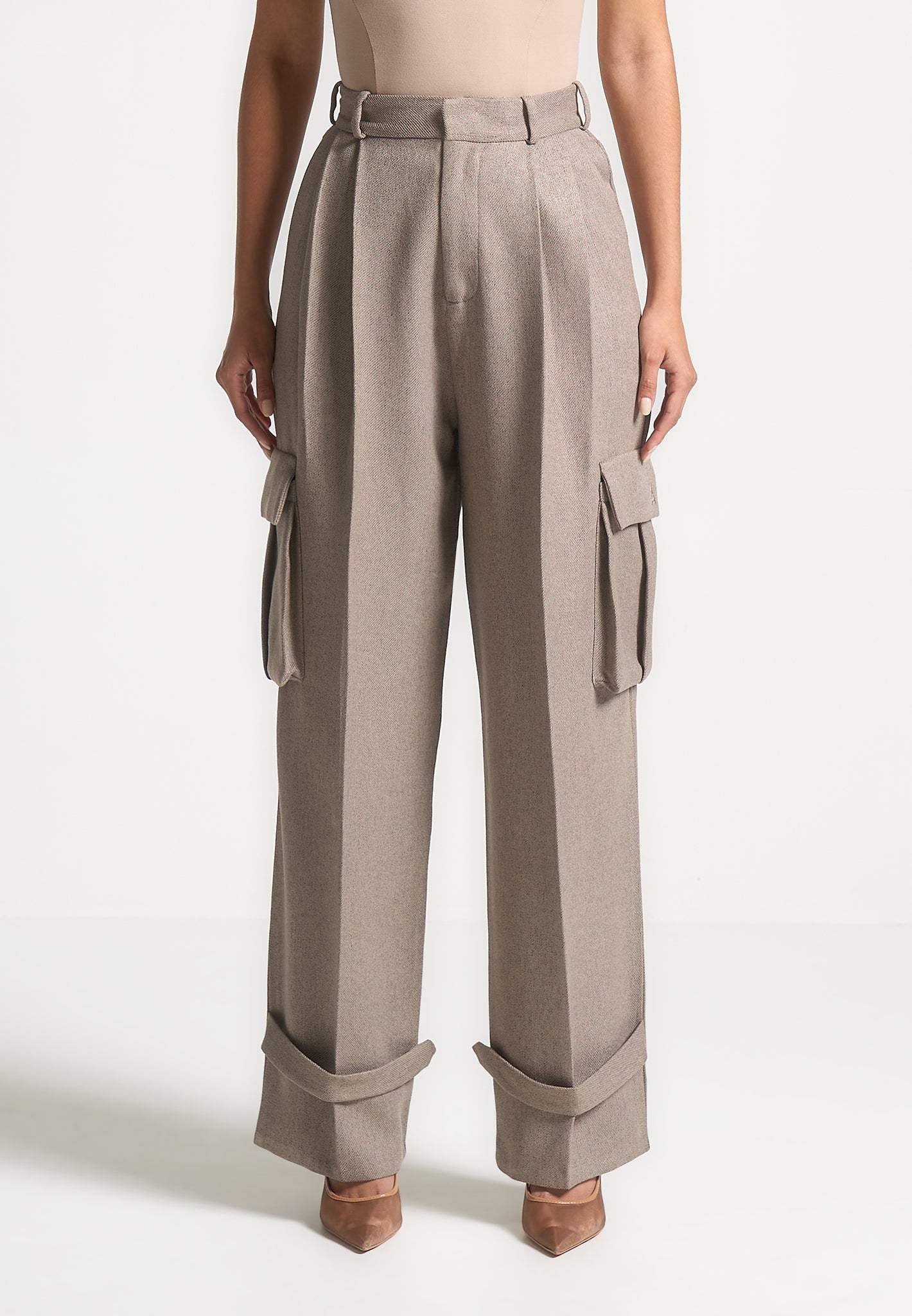Danielle - Textured Tailored Pleated Cargo Trousers - Taupe