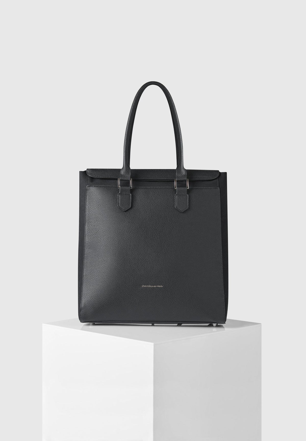 Sebastien - Tote Backpack - Black