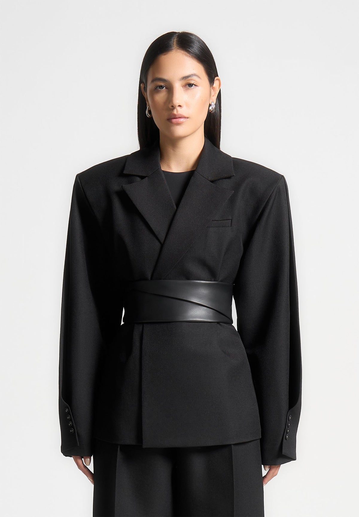 M⁠arie - Twist Sleeve Tailored Blazer with Belt - Black